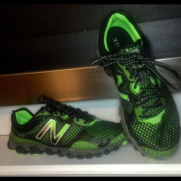 new balance minimus tennis